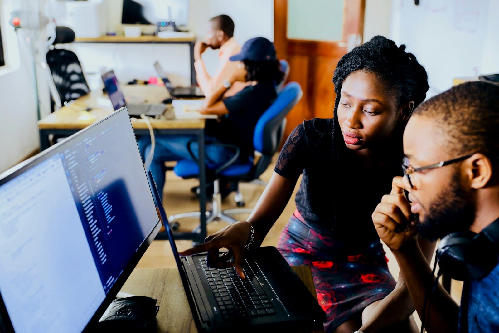 How AI Is Changing the Data Analyst Role (And How to Stay Ahead)